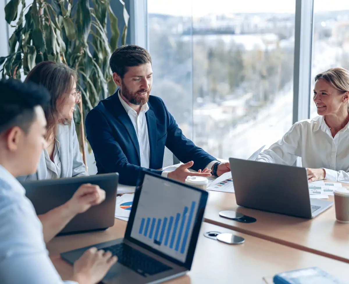 Team Making Key Considerations for Oracle Forms Modernization Success with Oracle APEX