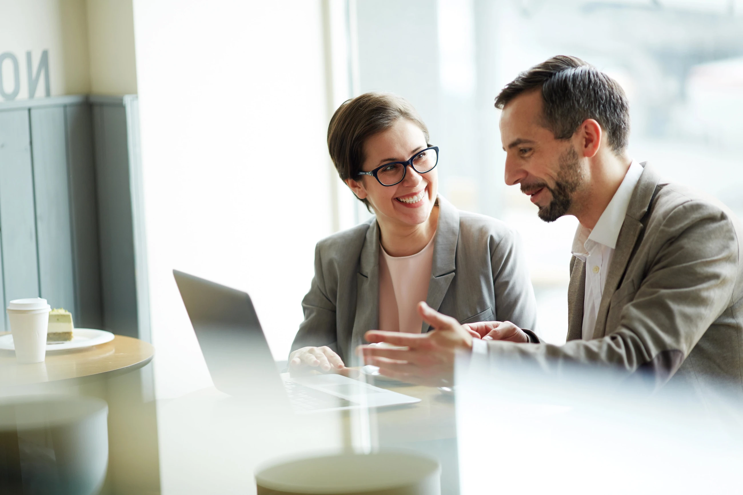 Two people talking about flexible customer relationship 