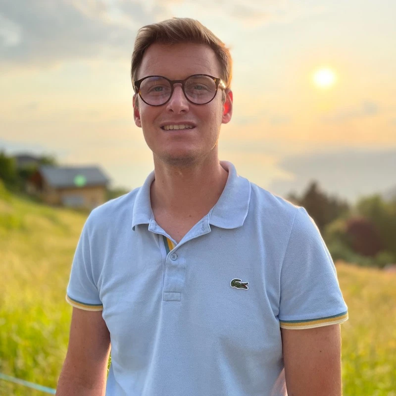 Mathieu DABEK - Senior Solutions Engineer - Snowflake