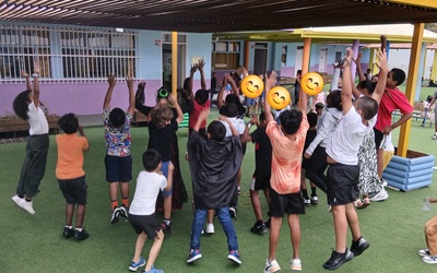 Image du projet Les élèves de l'école ALain Lorraine en classe volcan