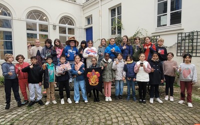 Image du projet Les CM1/CM2 et les CHAM de l'école La Fontaine sur les traces des auteurs anglais ! 