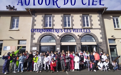 Image du projet "AUTOUR DU CIEL" pour l'école de Charbonnières-les-Vieilles