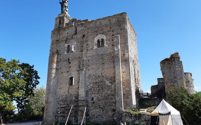 Image du projet Les écoliers de Saint Arnoult des Bois voyagent dans le temps