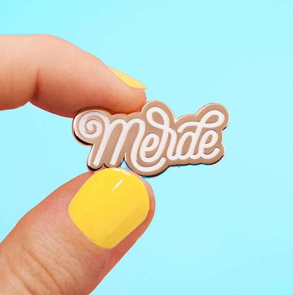 Pin's Merde