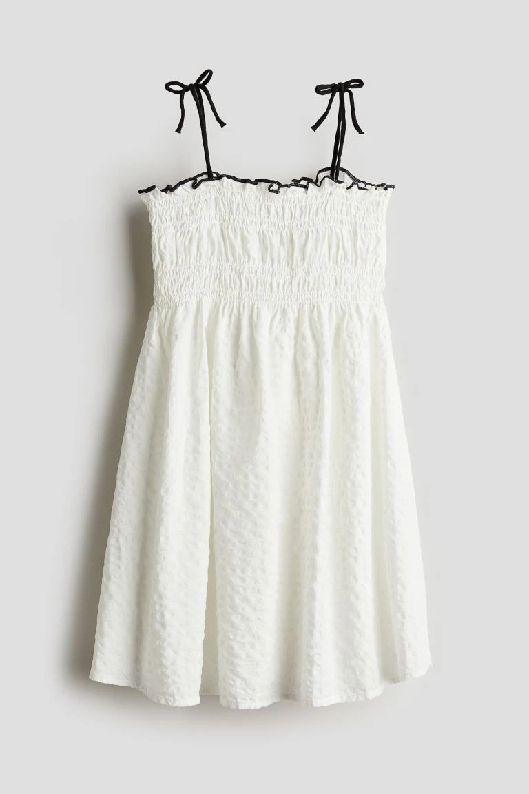 Robe à corsage smocké
