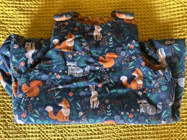 gigoteuse motif tapisserie aux milles fleurs