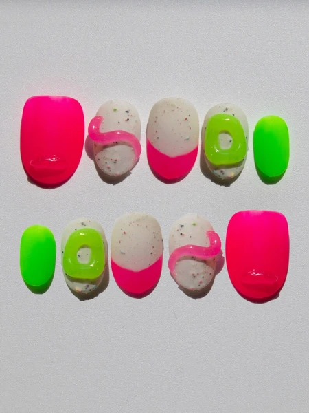 Presse-ongles néon, faux ongles faits main haut de gamme, forme ovale, bleu pastel, décorations d'ongles japonaises 3D, bonbon abstrait, rose