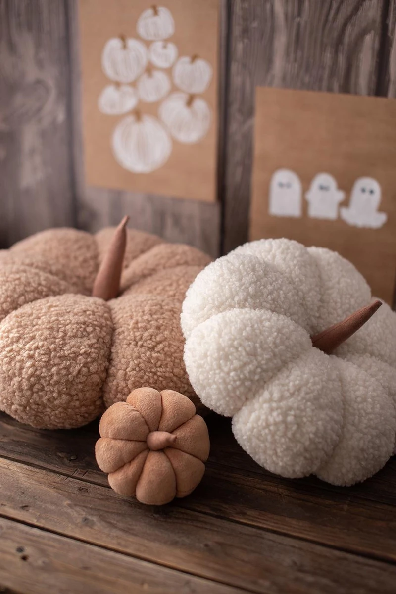 Coussin citrouille - Décoration d'automne faite main - Peluche bouclée douillette - Décoration d'automne - Cadeau d'Halloween -