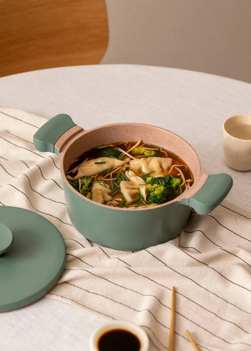 Pot Studio - Casserole En Fonte D'Aluminium Avec Poignées En Bakélite - 20Cm - Sauge & Cuivre