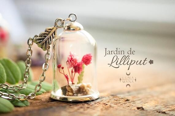 Collier De fleurs Miniatures, (pendentif terrarium, forêt miniature, pendentif dôme verre, cadeau amoureux de la nature, fleur séchée)