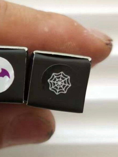 Super-Stay Stamp Liner "White Spider Web"