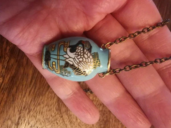 Petite vasque pendentif cloisonné