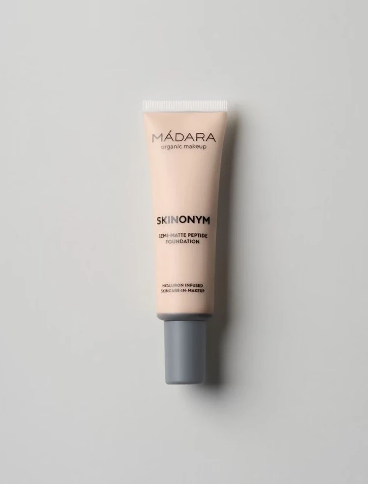 Mádara Organic Skincare - Fond de Teint Semi Mat aux Peptides - 10 Porcelain