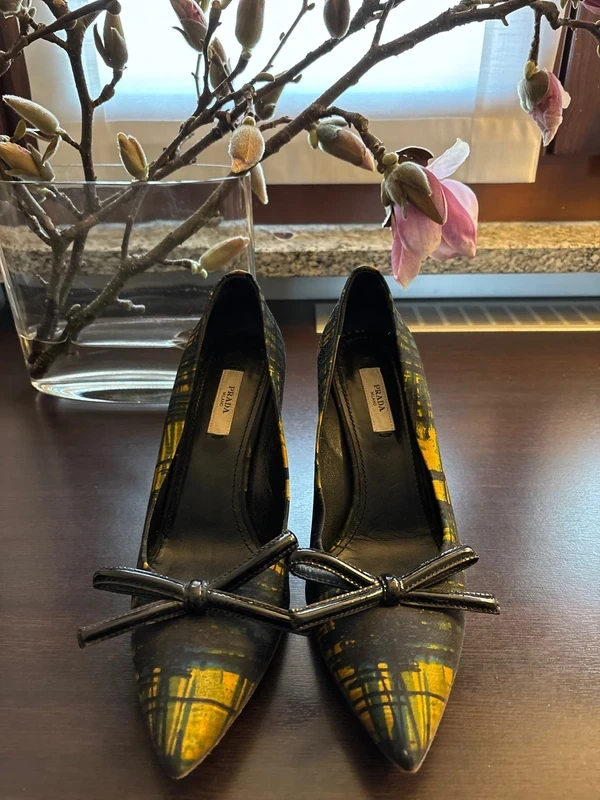 Décolleté Prada (negocier 60)