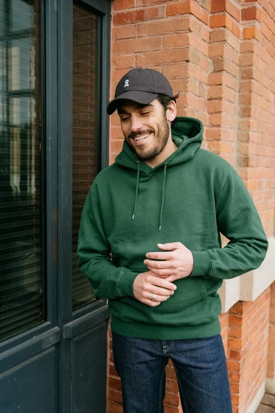 Sweat à capuche en coton bio | vert "emerald green" Colorful Standard