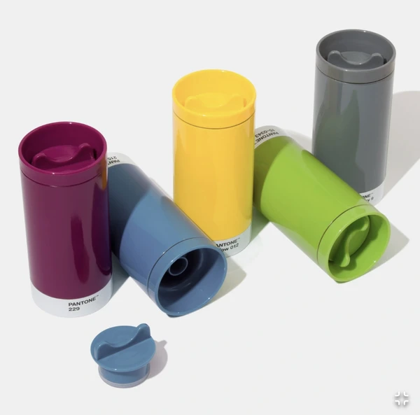 PANTONE TO GO CUP