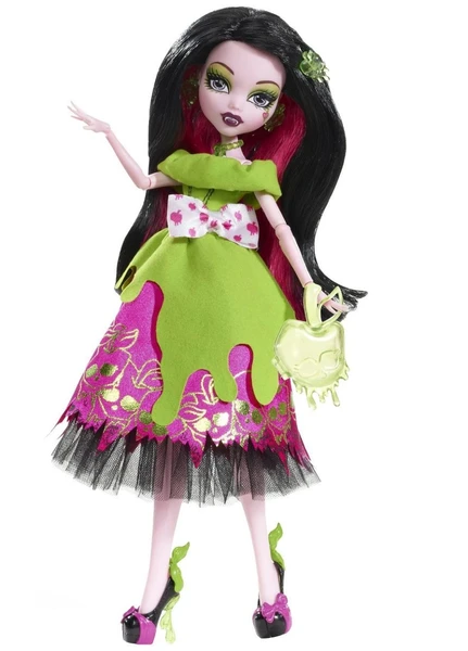 draculaura scarily ever after