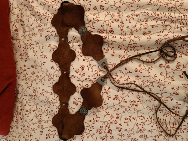 Cinturón de cuero hippie