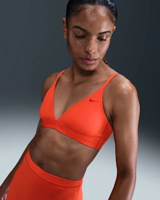 Brassière de sport triangle non rembourrée à maintien léger Nike Form pour femme