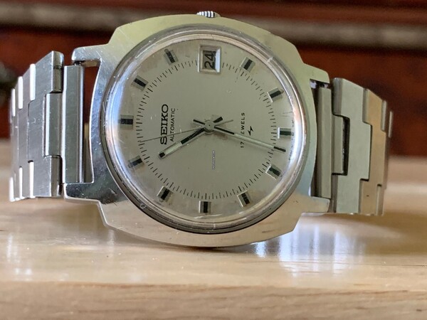 Seiko Vintage  Automatic Date Watch Steel Bracelet Ref 7005-7130 for $295 for sale from a Seller on Chrono24