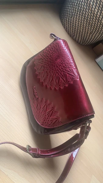 Bolso granate Desigual