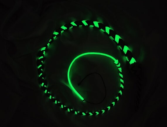 Single tail BDSM whip glow in the dark fluorescent paracord