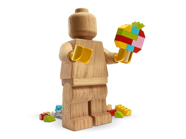 LEGO® Wooden Minifigure 853967 | LEGO® Originals | Buy online at the Official LEGO® Shop US 