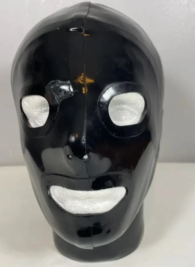 Cagoule Gimp en latex, yeux ouverts et bouche ouverte