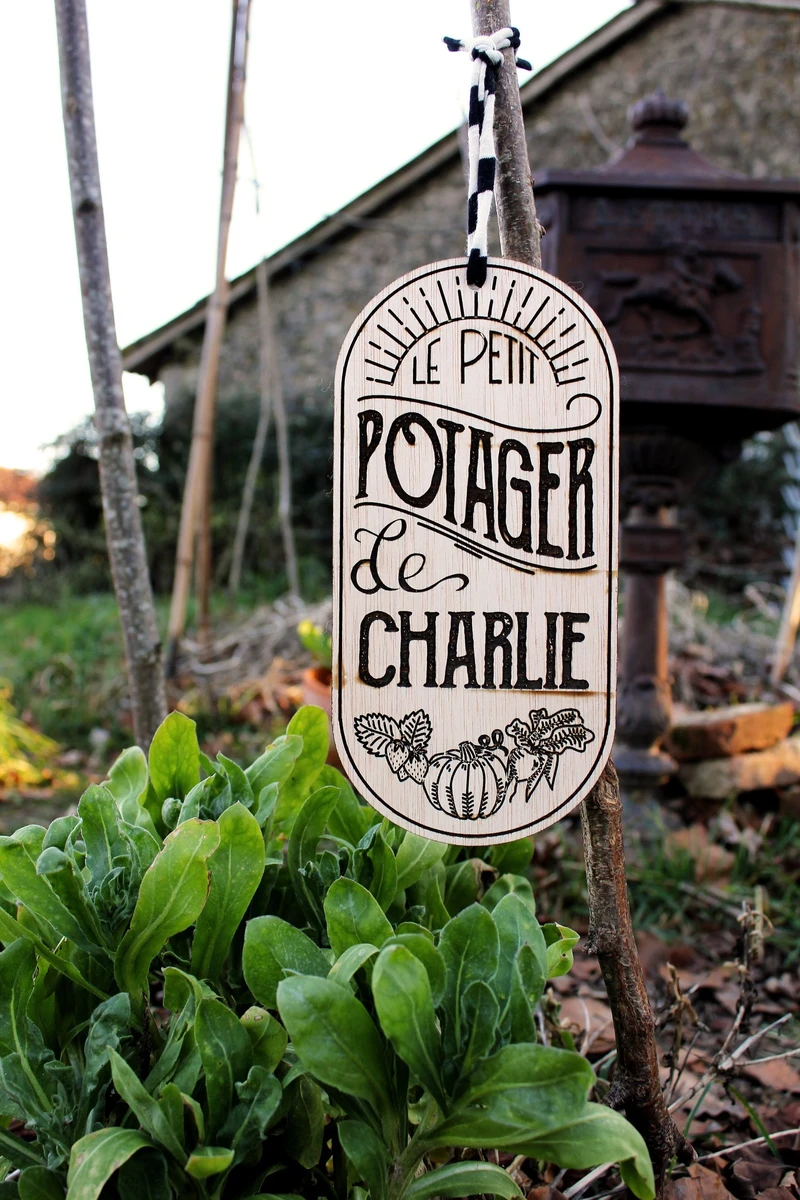 Pancarte personnalisée pour le potager vintage en bois gravé / déco de potager / décoration de jardin / cadeau de jardin