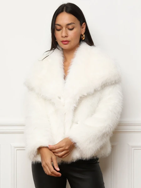 Manteau court fourré