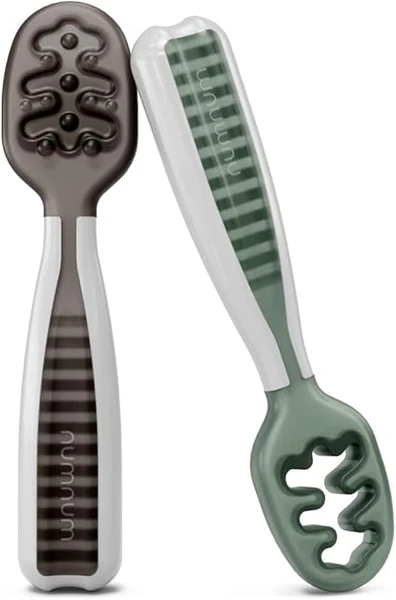 NumNum Cuillères Bébé Apprentissage | 2 pre Cuillères en Silicone (étape 1 + étape 2) | #1 Recommandé par les Experts de Sevrage | Idéal BLW (Gris/Vert)