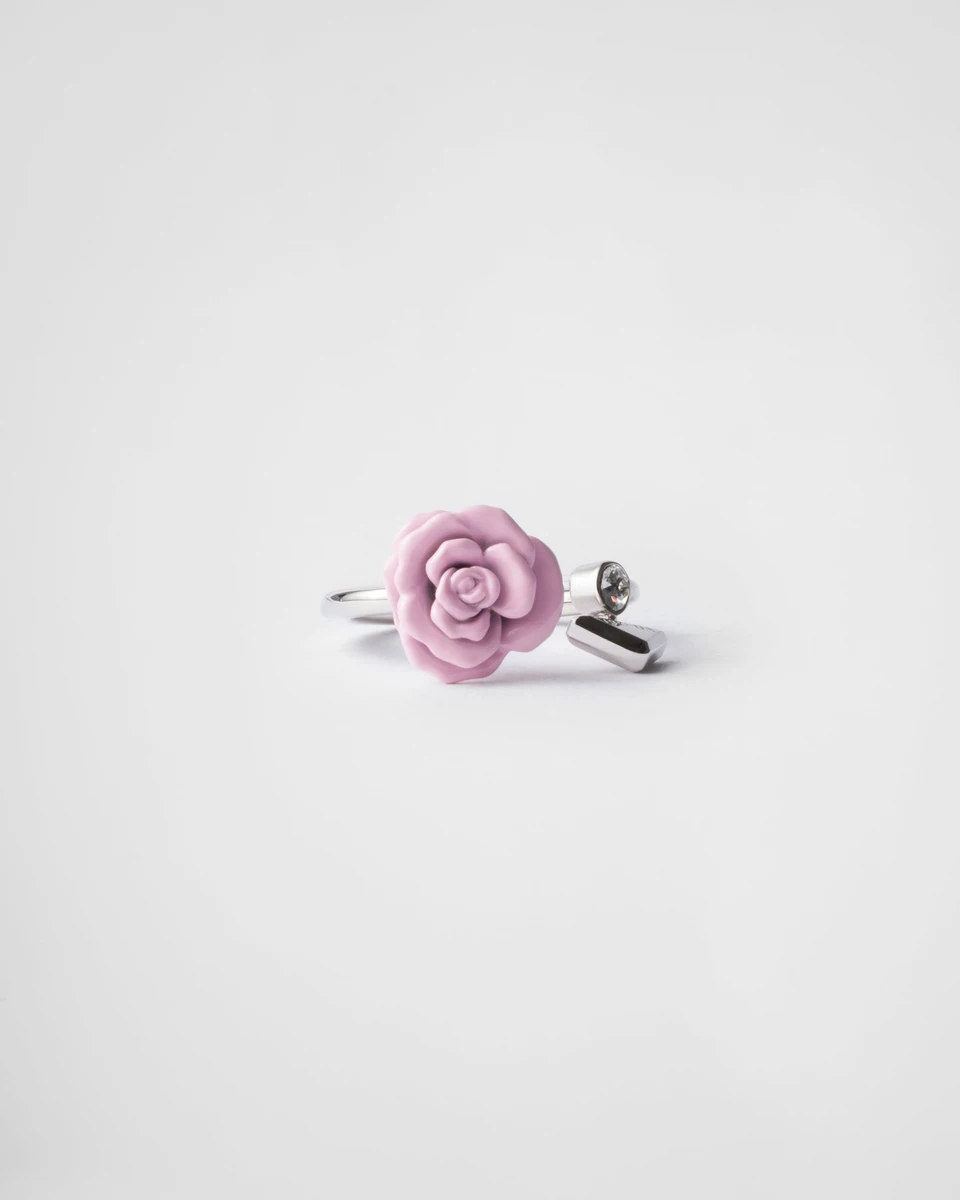 Bague en métal émaillé