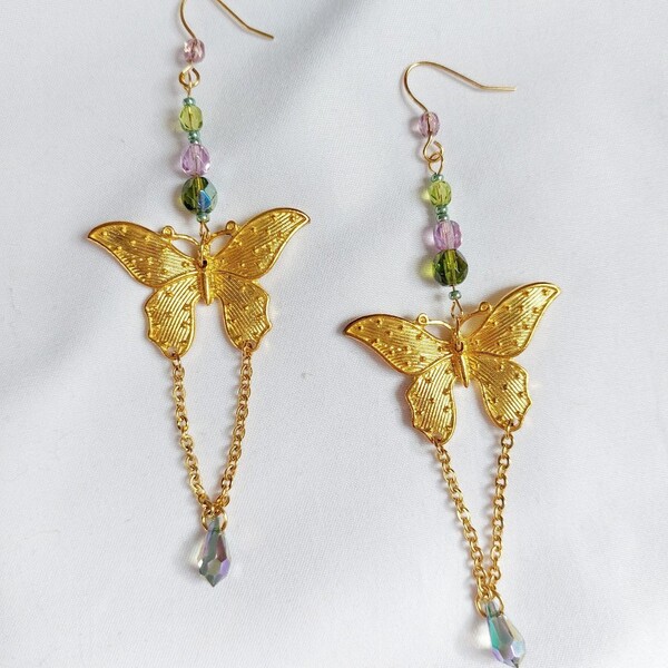 Upcycled earrings made with vintage crystal beads...