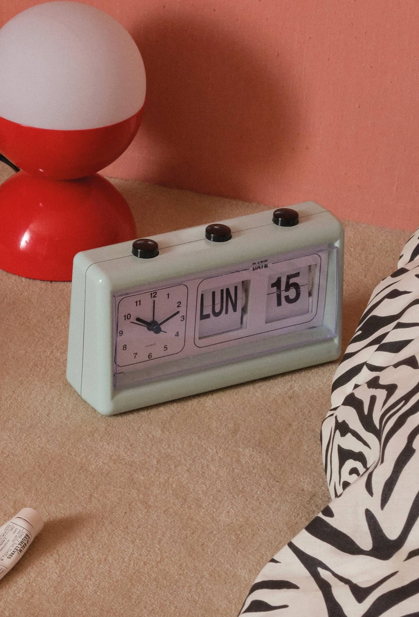 Réveil vintage, 19x6x11 cm, en plastique