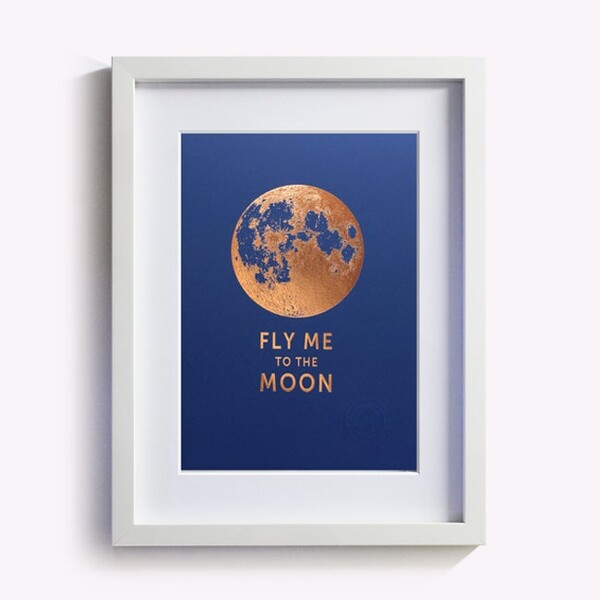 AFFICHETTE "FLY ME TO THE MOON" BLEU SAPHIRE
