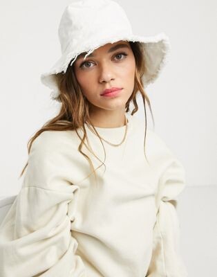 SVNX - Bob en jean - Blanc | ASOS