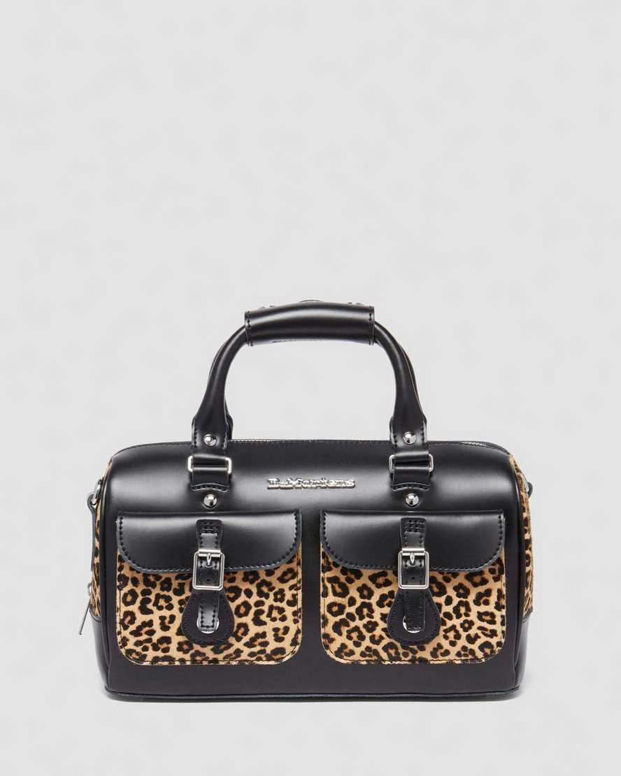 DR MARTENS Sac en Hair-On &agrave; imprim&eacute; l&eacute;opard et &agrave; anses sup&eacute;rieures