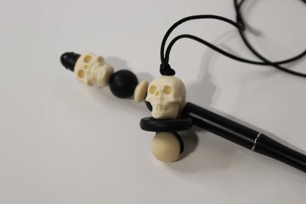 Adult mini skull Chewelry pendant, adhd, autism, Fidget necklace, Gothic necklace, Minimalist chew