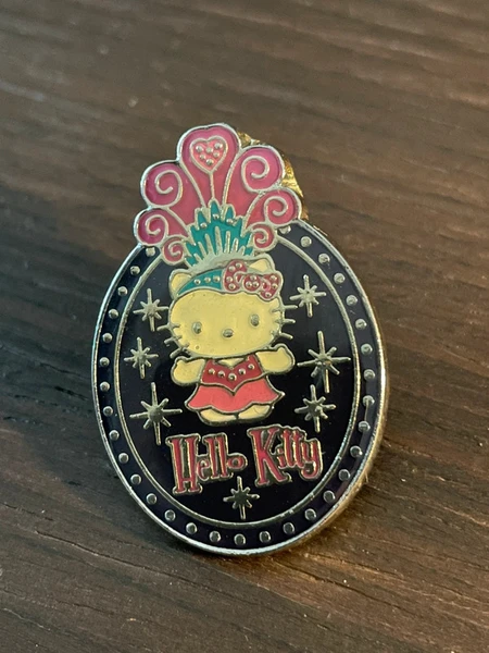 Pin Hello Kitty