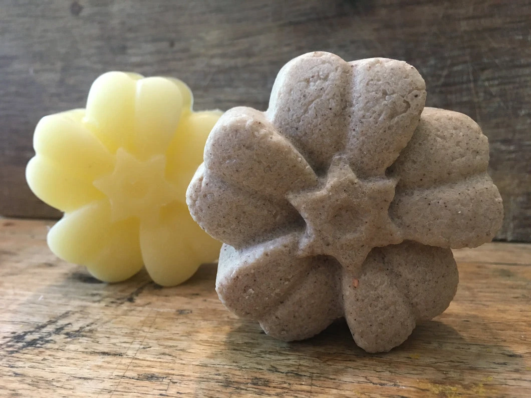 Rhassoul Clay with Lavender, Peppermint + Rosemary - Great for dry hair and getting rid of build up