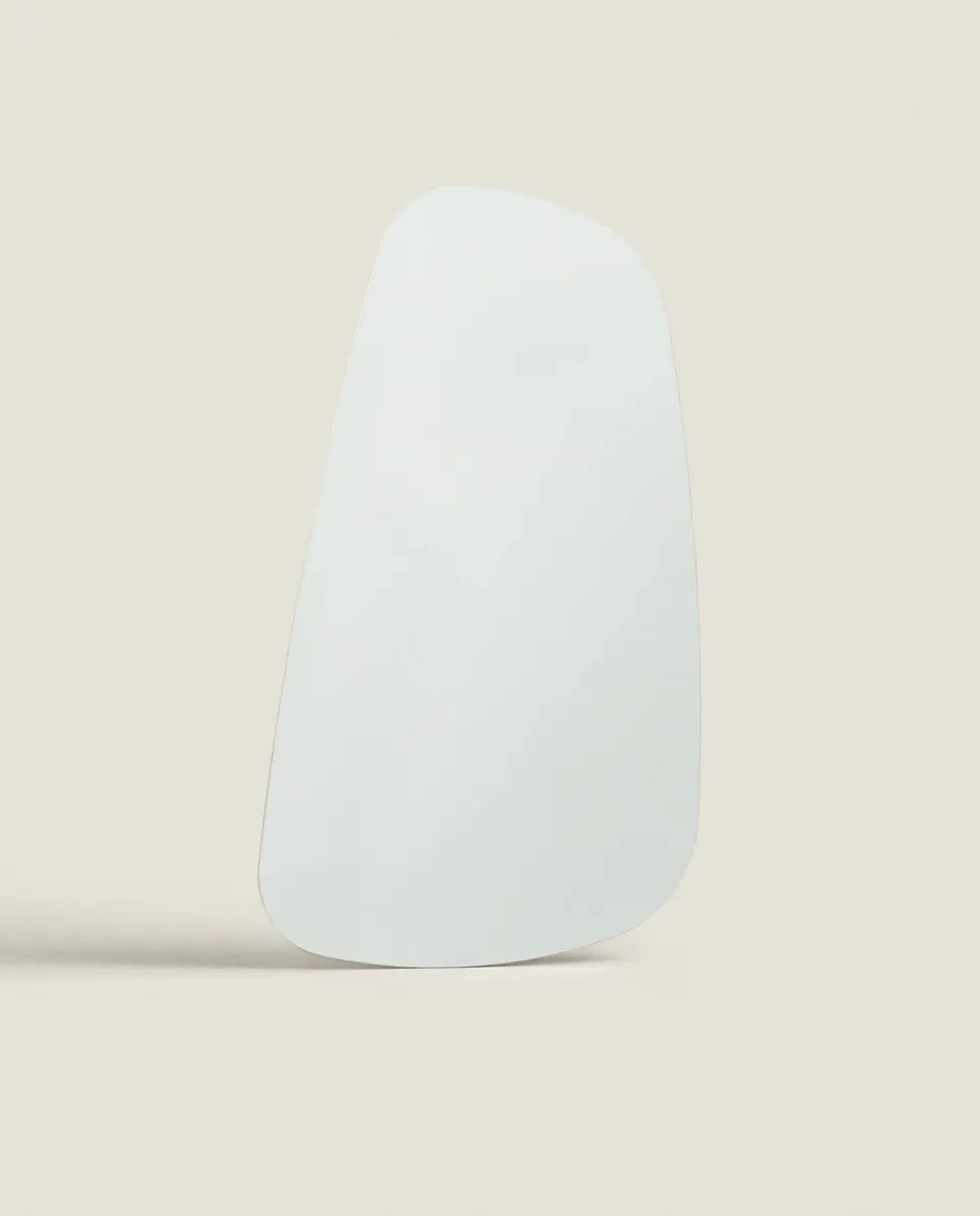 MIROIR IRRÉGULIER