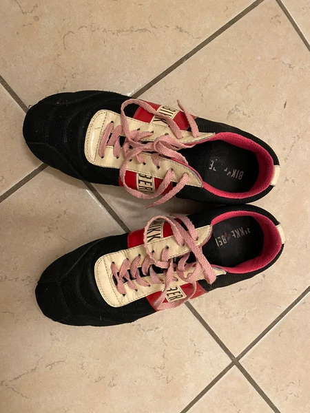 Scarpe sportive