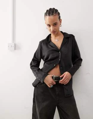 Wrangler - Chemise en satin avec col à revers - Noir | ASOS