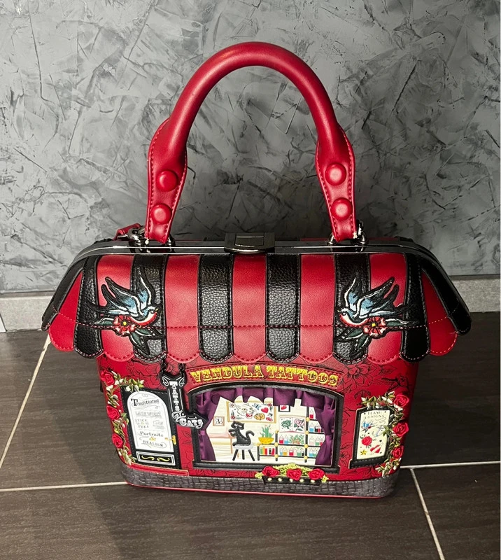 Vendula London Grabbeltasche Handtasche tattoo Shop