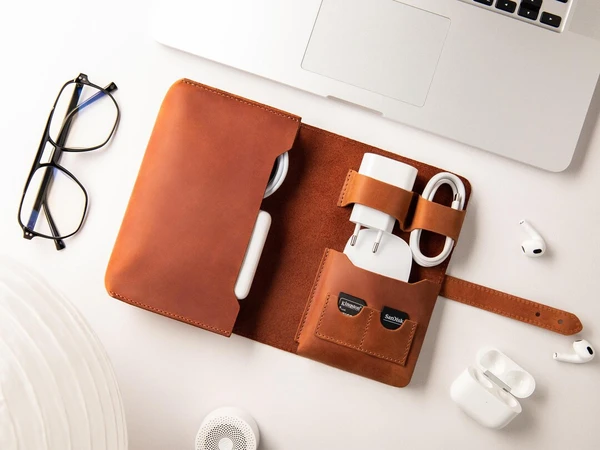 Étui chargeur en cuir, Organiseur de câbles personnalisé, Support pour chargeur en cuir, Sac pour appareils électroniques de voyage, Support pour câbles en cuir véritable