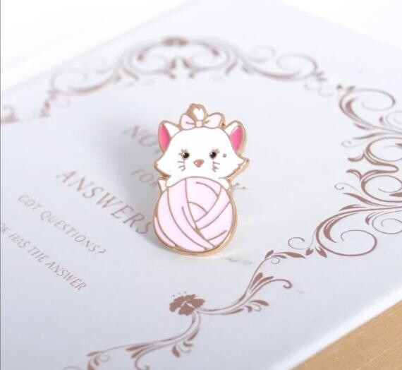 Pin&#39;s broche aristocat Disney,Disney Pins Disney Pin,Marie Disney Pin,InspiredDisney ,enamel pin, Marie,broche Marie les aristochats,cat pin