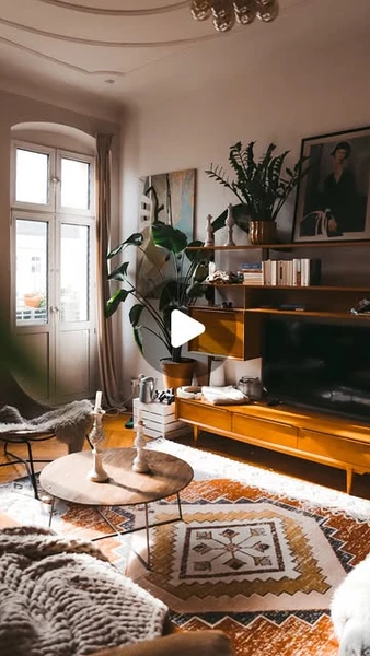 Carla Schwolow on Instagram: "This panel wall just made our livingroom the most cozy thing in the world. Comment „livingroom“ and get a 🔗 with sweet and affordable pieces for a cozy livingroom straight into your inbox.Gemütliche Einrichtung fürs Wohnzimmer"