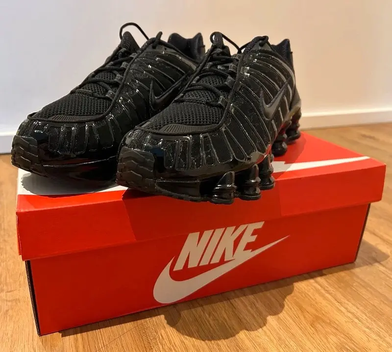 Nike shox noir