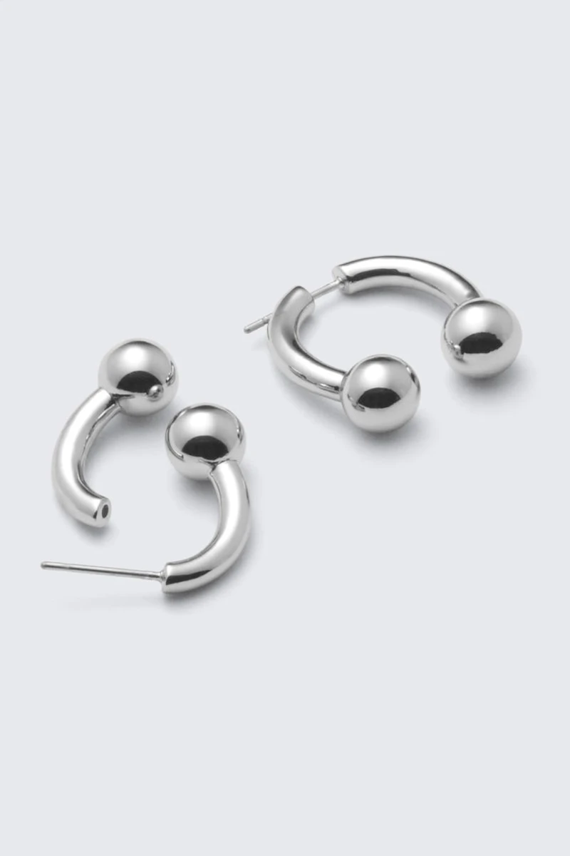sculptural open-ended hoop earrings - Silver | Weekday EU