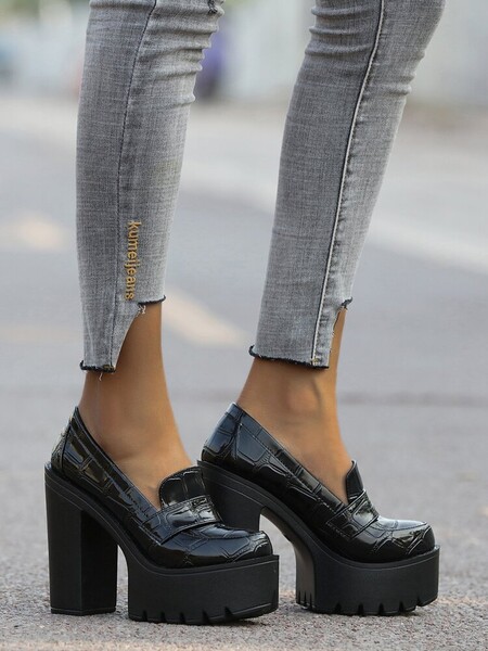 Chaussures à talons épais à plate-forme en relief de crocodile